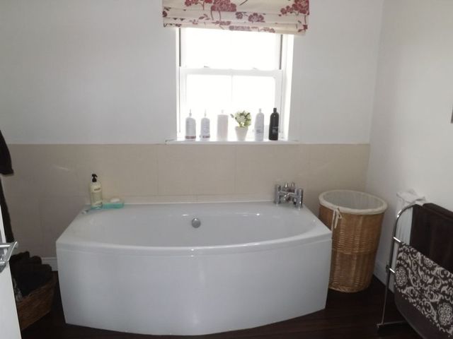  Image of 5 bedroom Detached house for sale in North Kelsey Road Caistor Market Rasen LN7 at North Kelsey Road  Caistor, LN7 6SF