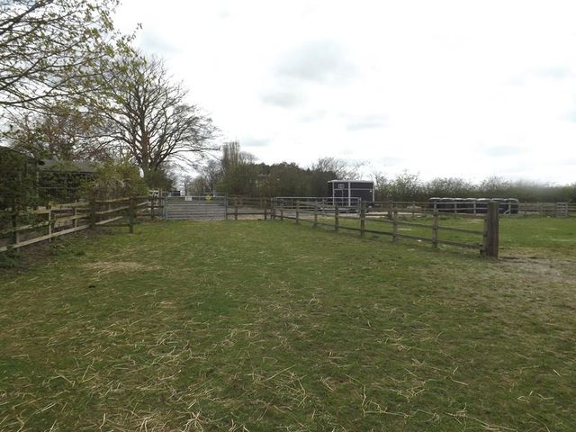  Image of 5 bedroom Detached house for sale in North Kelsey Road Caistor Market Rasen LN7 at North Kelsey Road  Caistor, LN7 6SF