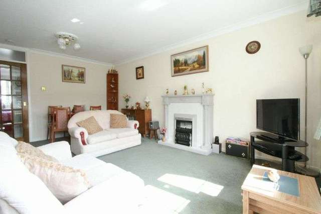  Image of 2 bedroom Flat to rent in Northbrook Road Swanage BH19 at Swanage, BH19 1QJ