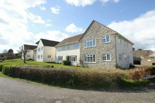  Image of 2 bedroom Flat to rent in Northbrook Road Swanage BH19 at Swanage, BH19 1QJ