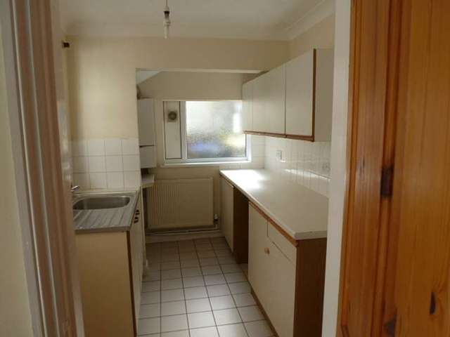 Image of 2 bedroom Terraced house to rent in Norwich Road Lowestoft NR32 at Lowestoft, NR32 2BH