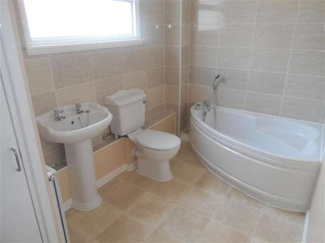  Image of 3 bedroom Terraced house for sale in Norwich Walk Basildon SS14 at Basildon Essex Basildon, SS14 3QZ