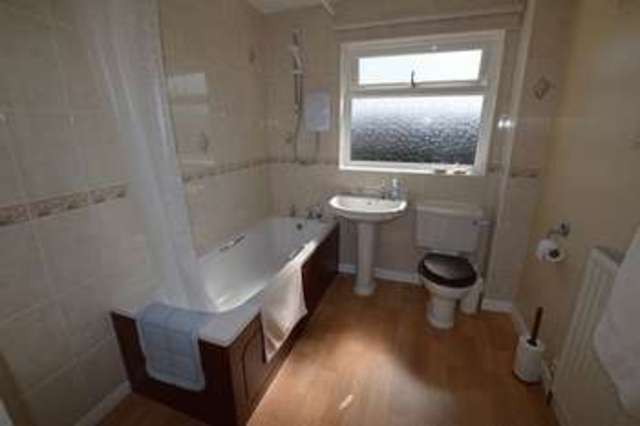  Image of 3 bedroom Detached house for sale in Oakfield Avenue Markfield LE67 at Oakfield Avenue  Markfield, LE67 9WQ