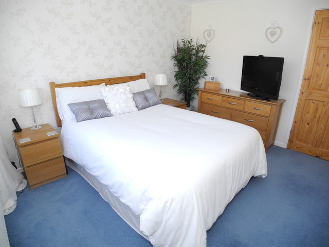  Image of 2 bedroom Semi-Detached house for sale in Oakfields Loddon Norwich NR14 at Oakfields Loddon Norwich, NR14 6UT