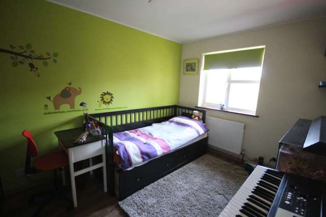  Image of 3 bedroom Semi-Detached house for sale in O