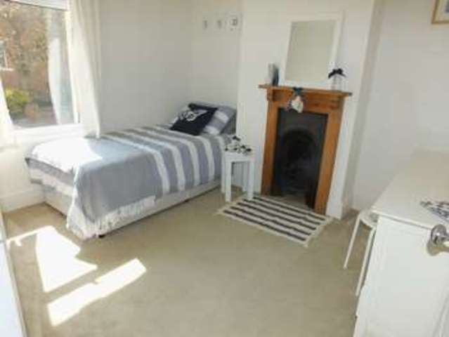 Image of 3 bedroom Terraced house for sale in Swindon Road Swindon SN1 at Swindon Road Old Town Swindon, SN1 3JN