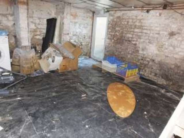  Image of 3 bedroom Terraced house for sale in Swindon Road Swindon SN1 at Swindon Road Old Town Swindon, SN1 3JN