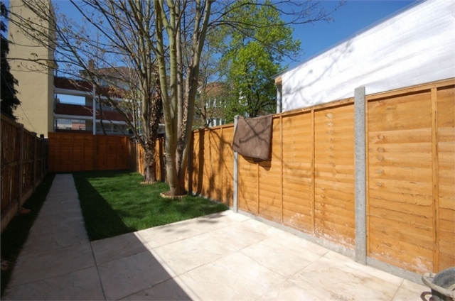  Image of 3 bedroom Flat for sale in Oldfield Road London NW10 at Willesden Willesden, NW10 9UT