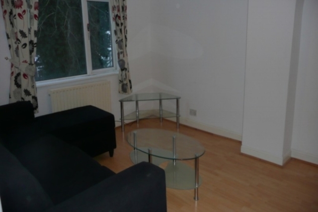  Image of 2 bedroom Apartment to rent in Osborne Road Burnage Manchester M19 at OSBORNE ROAD LEVENSHULME M19 2DT MANCHESTER, M19 2DT