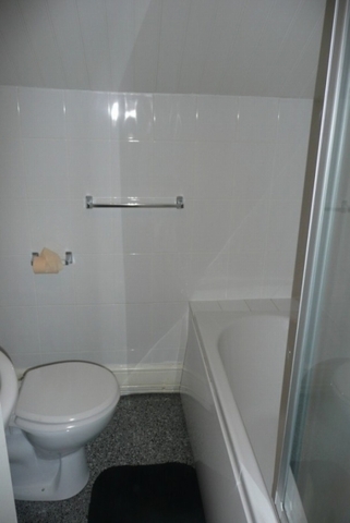  Image of 2 bedroom Apartment to rent in Osborne Road Burnage Manchester M19 at OSBORNE ROAD LEVENSHULME M19 2DT MANCHESTER, M19 2DT