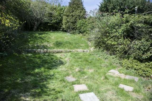 Image of 4 bedroom Detached house for sale in Overdown Road Tilehurst Reading RG31 at Overdown Road  Reading, RG31 6PP