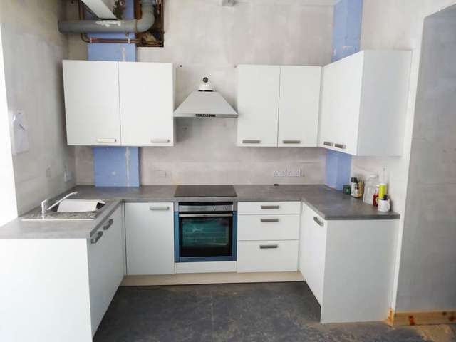  Image of 2 bedroom Cottage to rent in Oxen Road Crewkerne TA18 at Oxen Road  Crewkerne, TA18 7HN