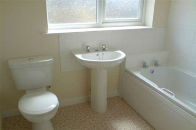  Image of 2 bedroom Property to rent in Oxford Street Mansfield NG18 at Mansfield, NG18 2EX