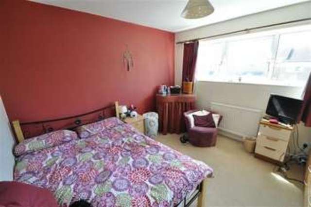  Image of 3 bedroom Property for sale in Paddock Close Droitwich WR9 at Paddock Close Droitwich Spa Droitwich Spa, WR9 9HN