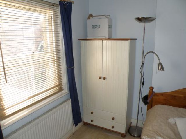  Image of 3 bedroom Terraced house for sale in Commercial Road Paddock Wood Tonbridge TN12 at Commercial Road  Paddock Wood, TN12 6DS