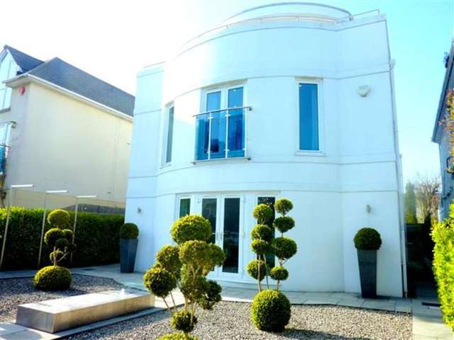  Image of 4 bedroom Detached house for sale in Panorama Road Sandbanks Poole BH13 at Sandbanks, BH13 7RE