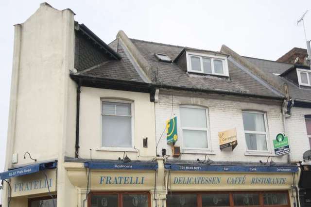  Image of 2 bedroom Flat to rent in Park Road Kingston upon Thames KT2 at Surrey  Kingston Upon Thames, KT2 6DB