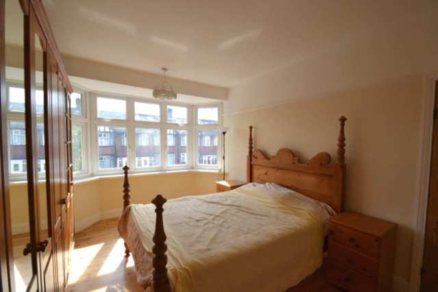  Image of 1 bedroom House Share to rent in Park View London W3 at Park View  London, W3 0PU