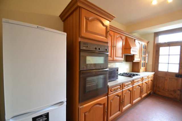  Image of 1 bedroom House Share to rent in Park View London W3 at Park View  London, W3 0PU