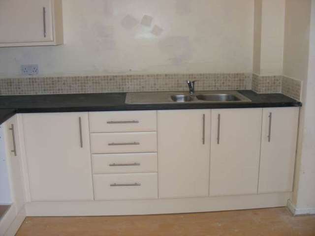  Image of 3 bedroom Detached house to rent in Pelican Close Weston-super-Mare BS22 at Worle Weston-super-Mare Worle, BS22 8XP