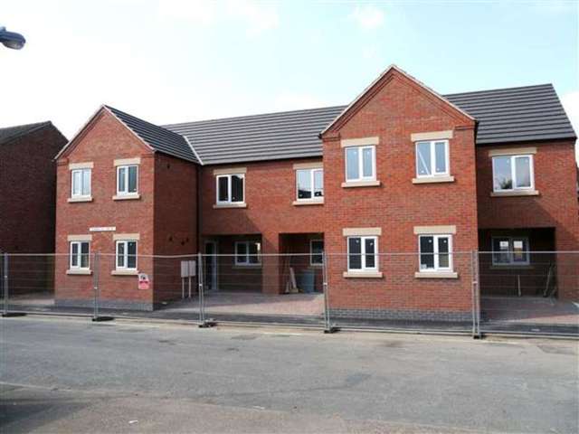  Image of 3 bedroom Terraced house for sale in Cambridge Street Grantham NG31 at Manthorpe, NG31 6EZ