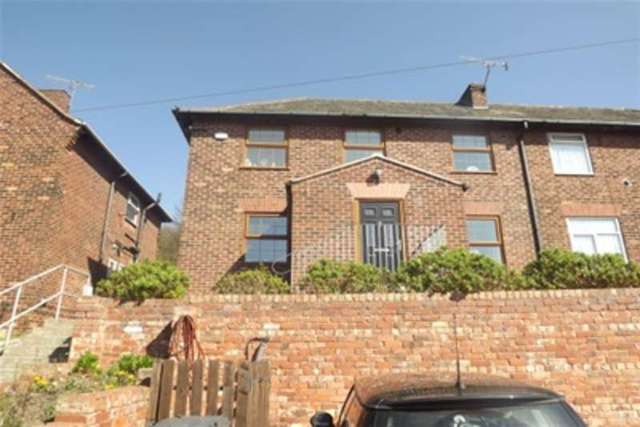  Image of 3 bedroom Detached house to rent in Piccadilly Road Chesterfield S41 at Chesterfield, S41 0EJ