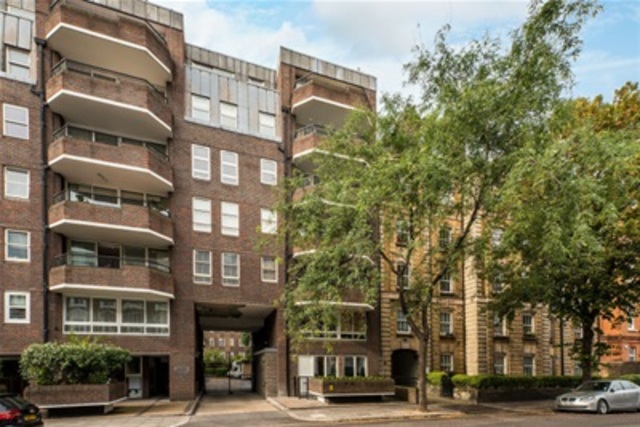  Image of 1 bedroom Property to rent in Cheyne Walk London SW3 at London, SW3 5HN