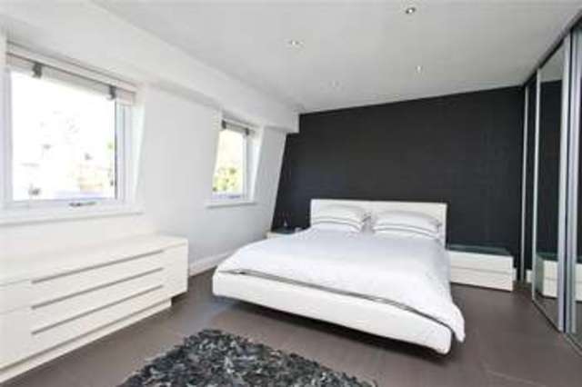  Image of 5 bedroom Detached house for sale in Pine Grove London SW19 at Wimbledon London Wimbledon, SW19 7HE
