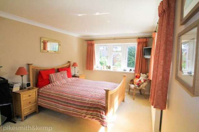  Image of 4 bedroom Detached house for sale in Knowsley Close Maidenhead SL6 at PINKNEYS GREEN, SL6 6QA