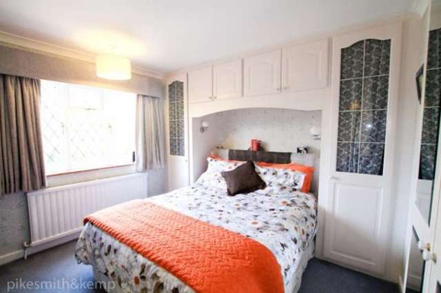  Image of 4 bedroom Detached house for sale in Knowsley Close Maidenhead SL6 at PINKNEYS GREEN, SL6 6QA