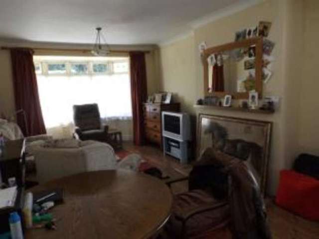 Image of 2 bedroom Bungalow for sale in Follaton Plymouth Road Totnes TQ9 at Plymouth Road Totnes Totnes, TQ9 5NB