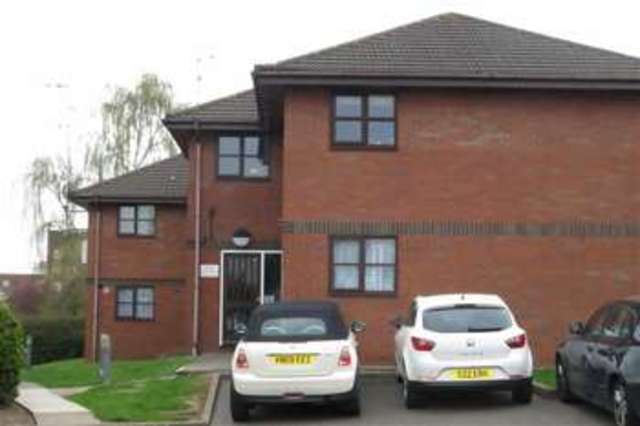  Image of 1 bedroom Flat to rent in Priory Gardens Union Lane Droitwich WR9 at Priory Gardens Droitwich Spa Droitwich Spa, WR9 9BA