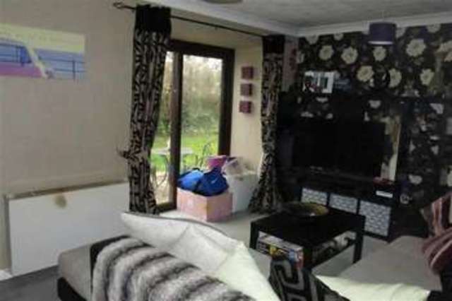  Image of 1 bedroom Flat to rent in Priory Gardens Union Lane Droitwich WR9 at Priory Gardens Droitwich Spa Droitwich Spa, WR9 9BA