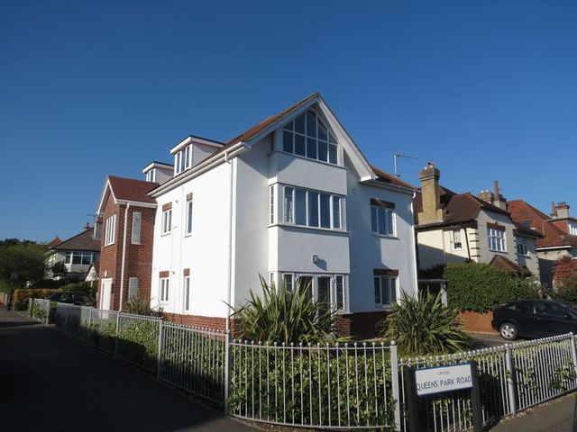  Image of 1 bedroom Flat for sale in Queens Park Gardens Bournemouth BH8 at Queens Park Gardens  Bournemouth, BH8 9BN