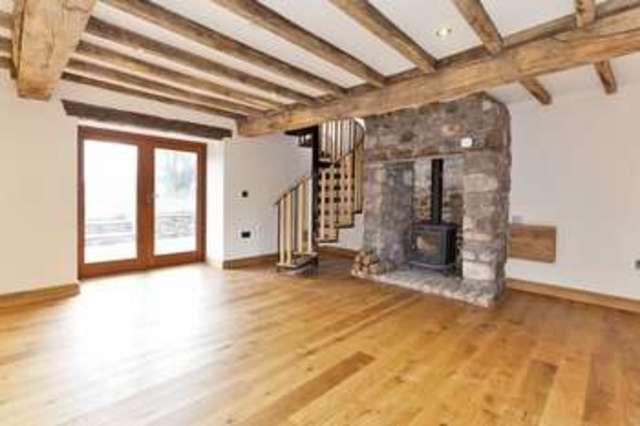  Image of 5 bedroom Property for sale in Whitwell Lane Racecourse Road Oswestry SY10 at Racecourse Road  Oswestry, SY10 7PL