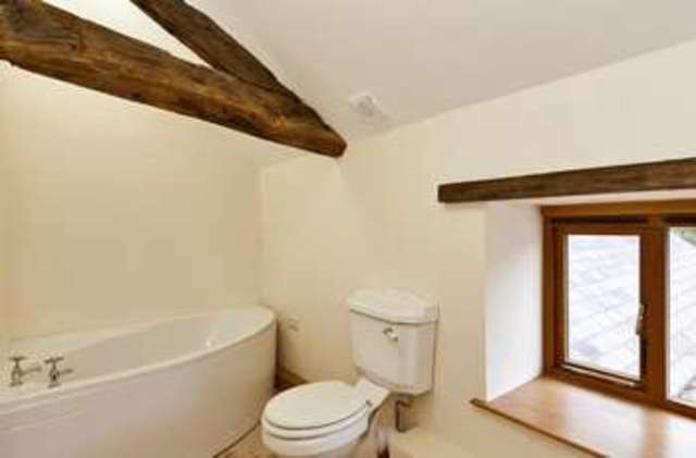  Image of 5 bedroom Property for sale in Whitwell Lane Racecourse Road Oswestry SY10 at Racecourse Road  Oswestry, SY10 7PL
