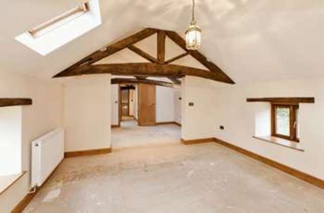  Image of 5 bedroom Property for sale in Whitwell Lane Racecourse Road Oswestry SY10 at Racecourse Road  Oswestry, SY10 7PL