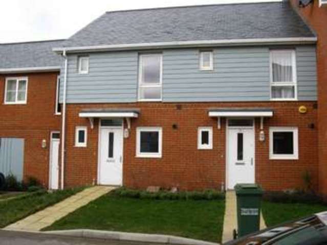  Image of 2 bedroom Terraced house to rent in Goodworth Road Redhill RH1 at Redhill, RH1 1TE