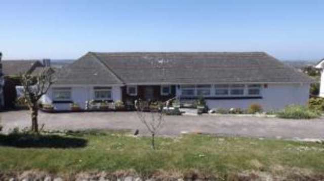  Image of 4 bedroom Bungalow for sale in Mount Ambrose Redruth TR15 at Redruth Cornwall Redruth, TR15 1NX