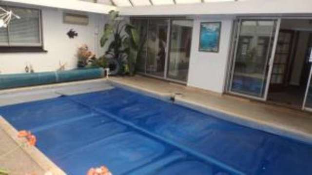  Image of 4 bedroom Bungalow for sale in Mount Ambrose Redruth TR15 at Redruth Cornwall Redruth, TR15 1NX