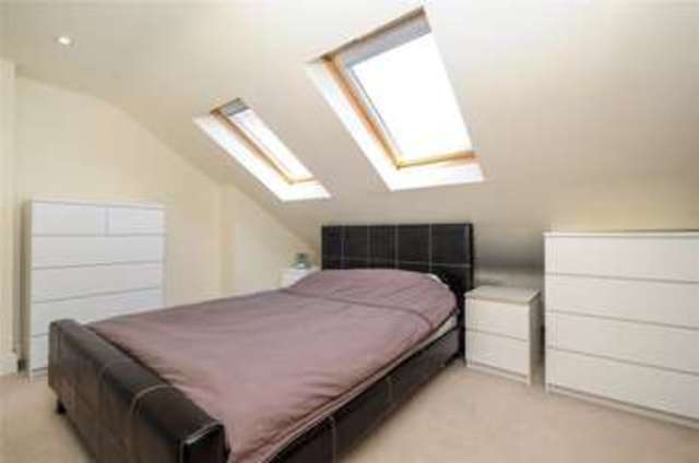  Image of 3 bedroom Maisonette for sale in Replingham Road London SW18 at London  West Hill, SW18 5LL
