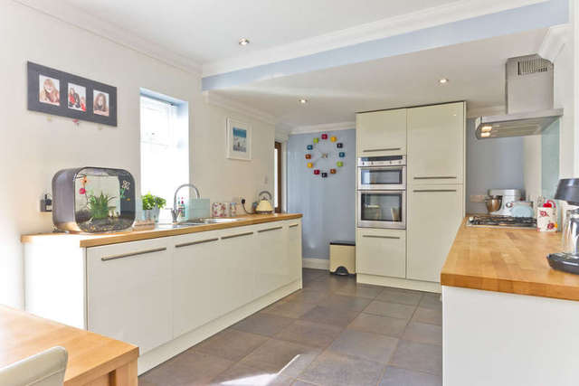  Image of 3 bedroom Detached house for sale in Cloughs Road Ringwood BH24 at Ringwood Hampshire, BH24 1UX