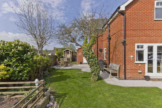  Image of 3 bedroom Detached house for sale in Cloughs Road Ringwood BH24 at Ringwood Hampshire, BH24 1UX