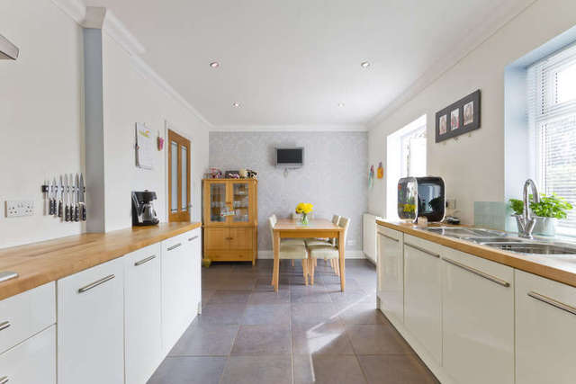  Image of 3 bedroom Detached house for sale in Cloughs Road Ringwood BH24 at Ringwood Hampshire, BH24 1UX