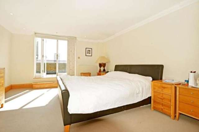  Image of 3 bedroom Flat for sale in Bermondsey Wall West London SE16 at 27 Bermondsey Wall West London Bermondsey, SE16 4TN