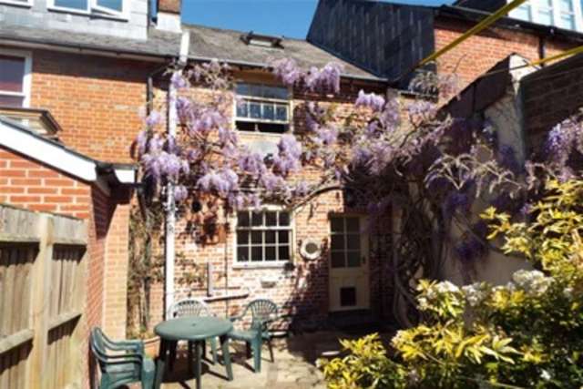  Image of 2 bedroom Detached house to rent in Winchester Road Romsey SO51 at Romsey, SO51 8JB