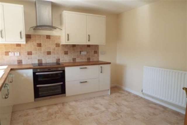  Image of 3 bedroom Terraced house to rent in Stapleford Close Romsey SO51 at Romsey, SO51 7HU