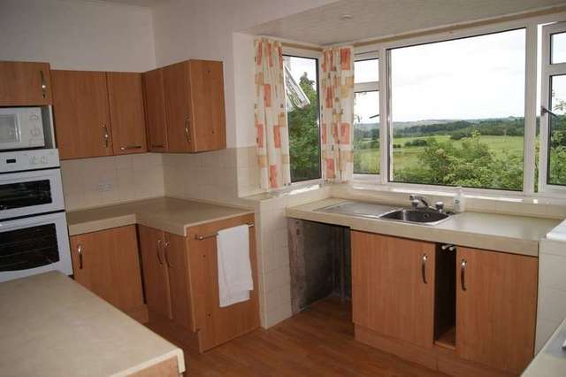  Image of 3 bedroom Detached house to rent in Rooks Nest Road Outwood Wakefield WF1 at Outwood Wakefield Outwood, WF1 3DX