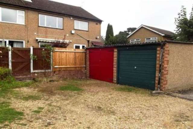  Image of 2 bedroom Maisonette to rent in Rose Valley Brentwood CM14 at Brentwood, CM14 4HT