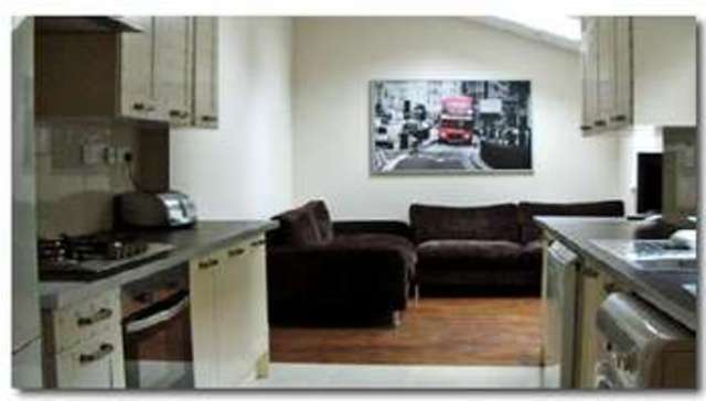  Image of 7 bedroom House Share to rent in Rothesay Avenue Nottingham NG7 at Lenton Bristol Lenton, NG7 1PW